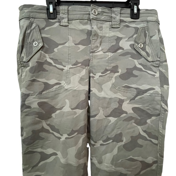 Torrid camouflage pants size 12 - Picture 3 of 15